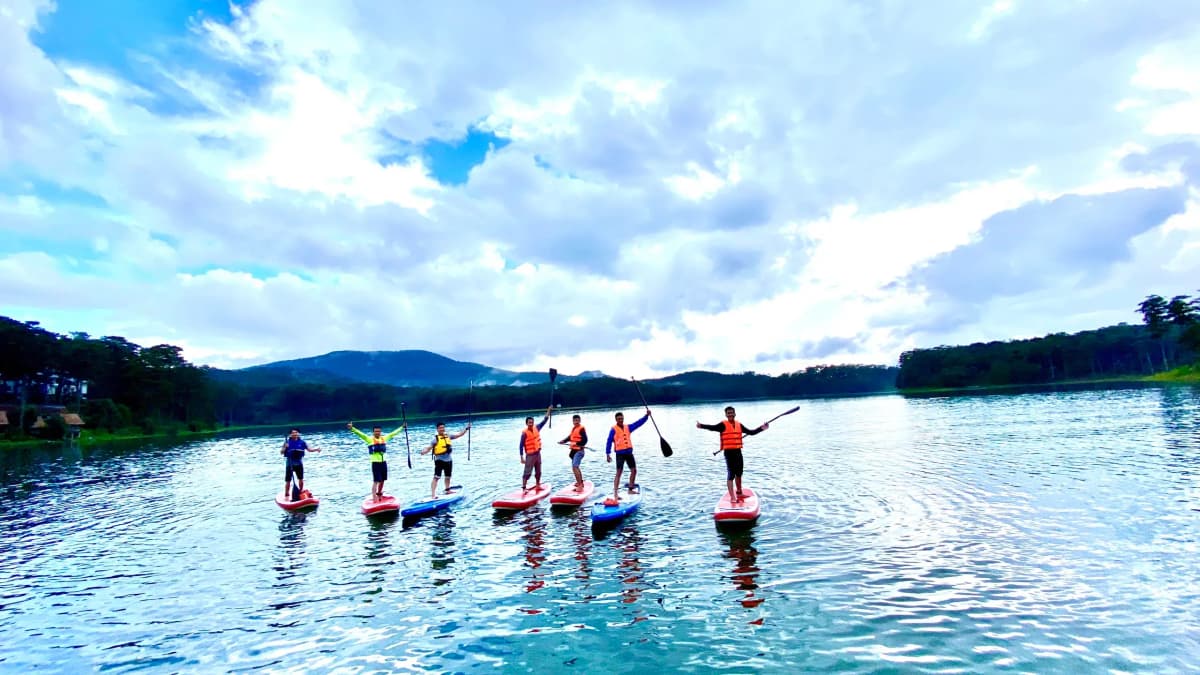 Kayaking Tuyen 램 레이크 달랏