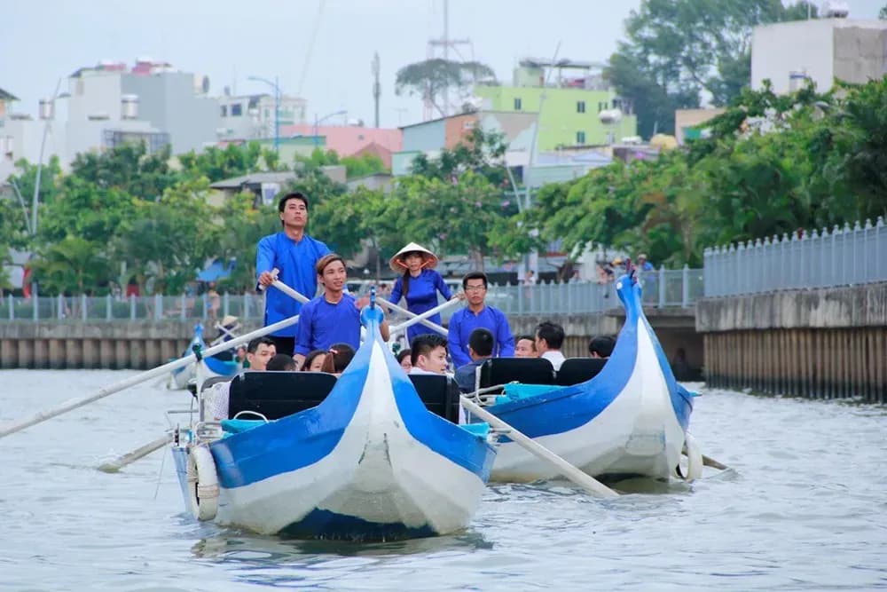 Nhieu Loc Canal - 시골 강에서 Saigon 발견