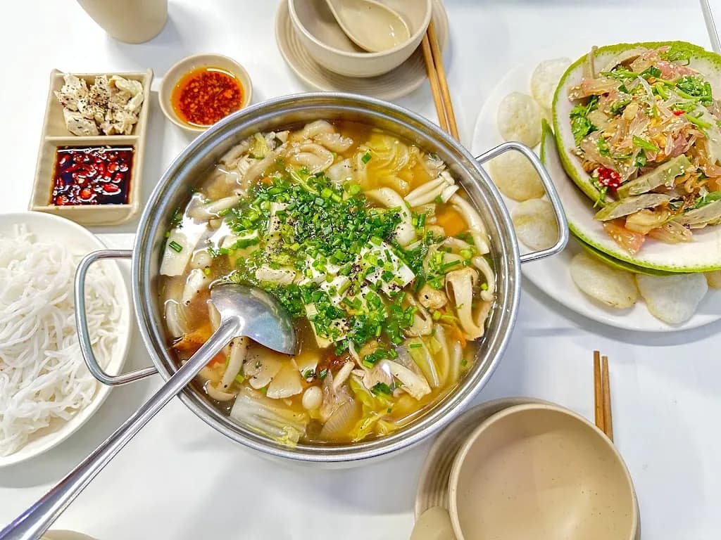 An Nhi Chay - Vegetarian Restaurant