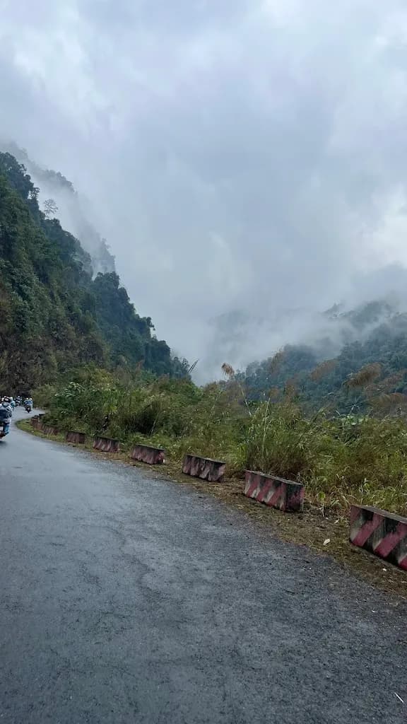 Bông Hostel, Ha Giang loop