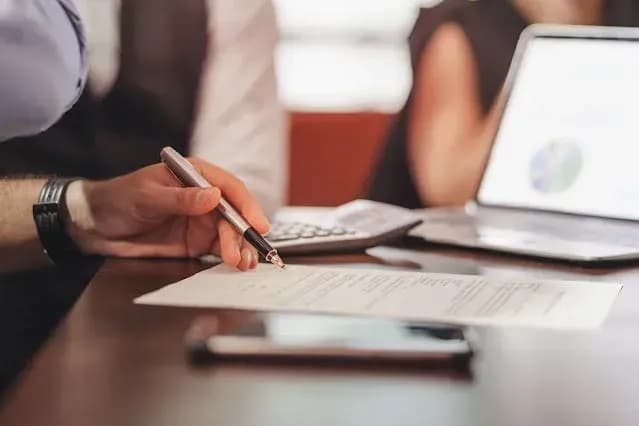 Consulting on civil debt collection procedures according to legal regulations