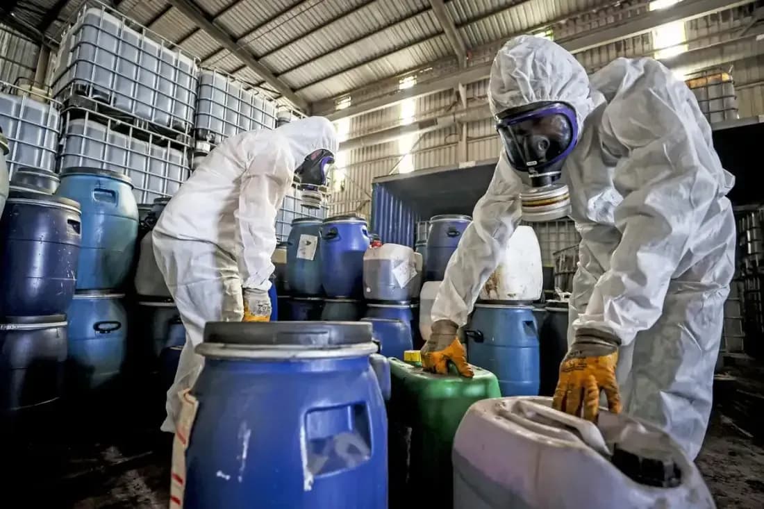 Conditions for granting a license to handle hazardous waste in Vietnam