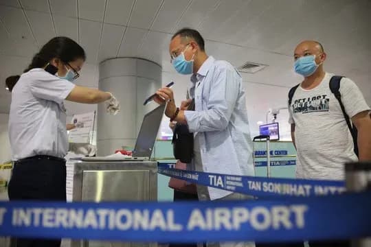 Visa issuance for foreigners at international border gates