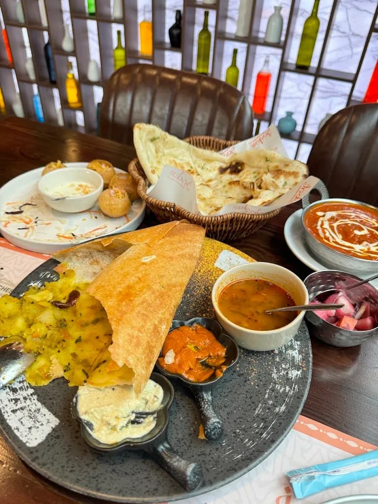 Indus Indian Restaurant - Nhà hàng Ấn Độ - 인도 음식점