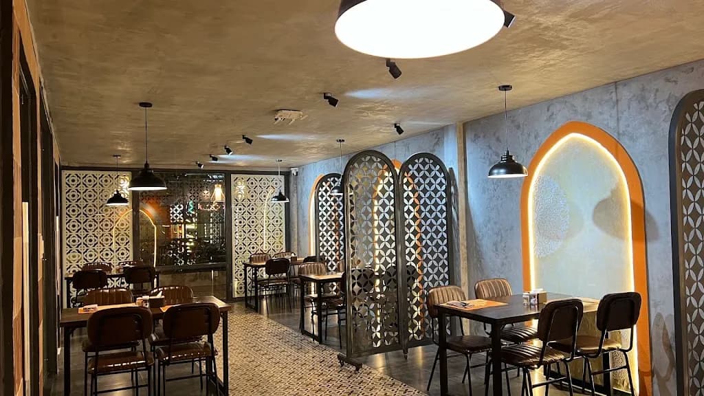Indus Indian Restaurant - Nhà hàng Ấn Độ - 인도 음식점
