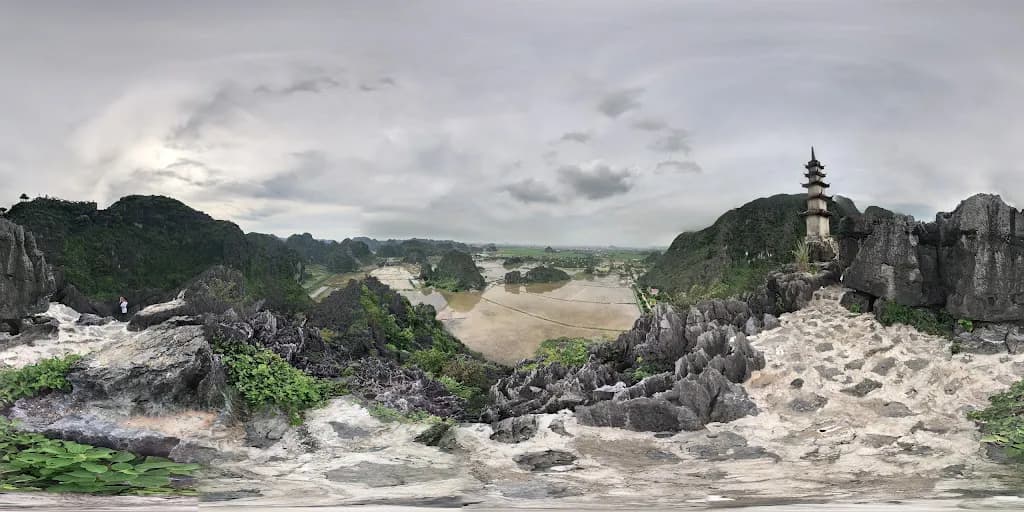 Khu du lịch Hang Múa