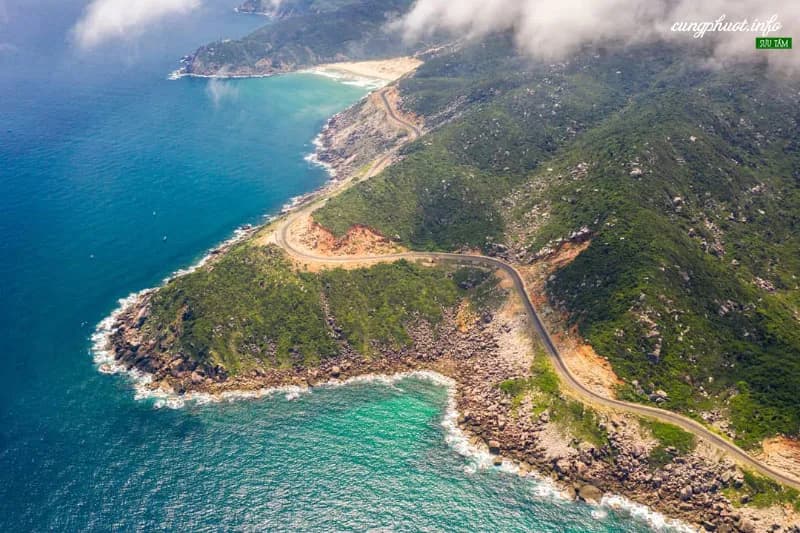 Cape Doi의 극적인 발견을 경험, Easternmost Point