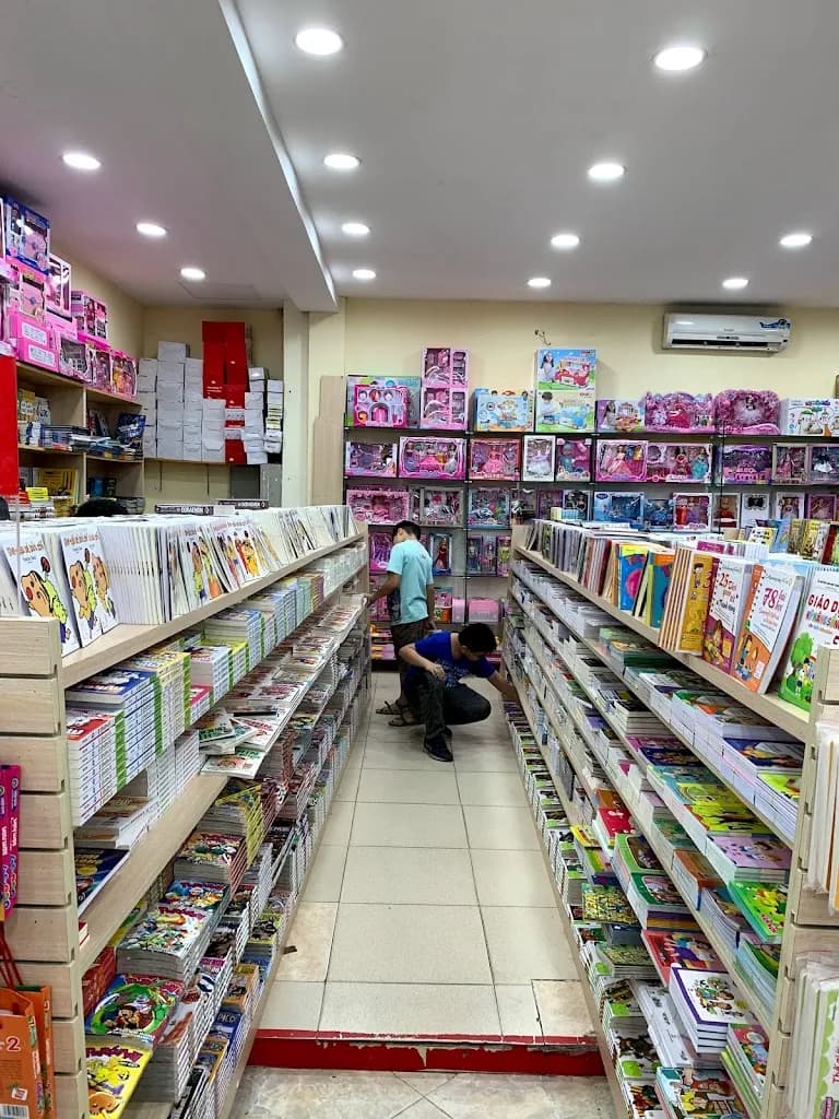 Nhà sách Tiền Phong Thủy Lợi