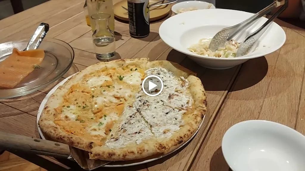 Pizza 4P's Saigon Centre