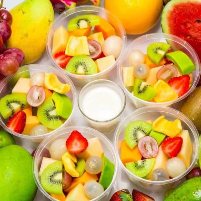 Món hoa quả dầm của Việt Nam là món salad trái cây hấp dẫn nhất thế giới