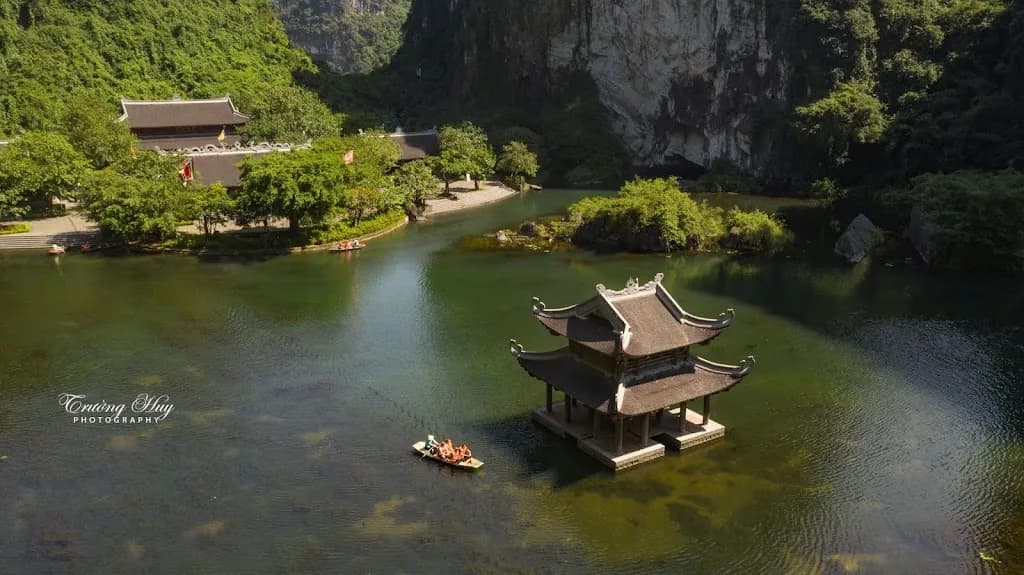 Tràng An Landscape Complex