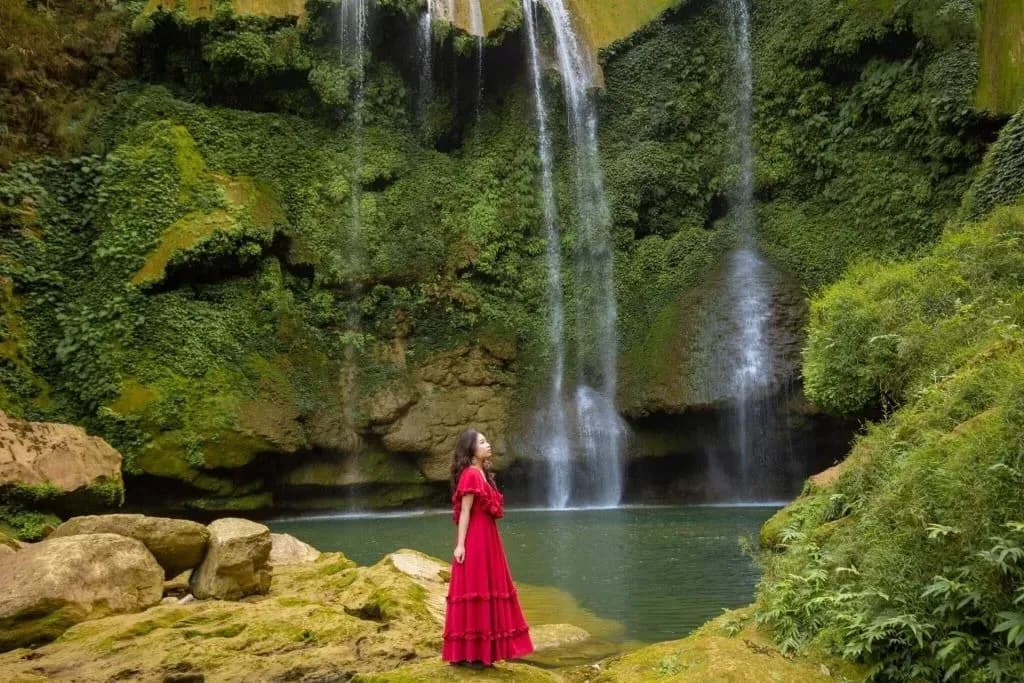 Fairy Waterfall - Mystery in the Northwest Mountains