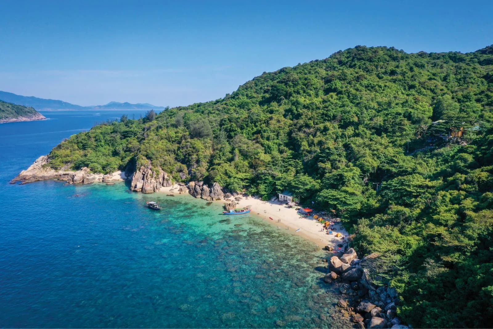 Lặn biển ngắm san hô ở Hòn Chảo, Huế