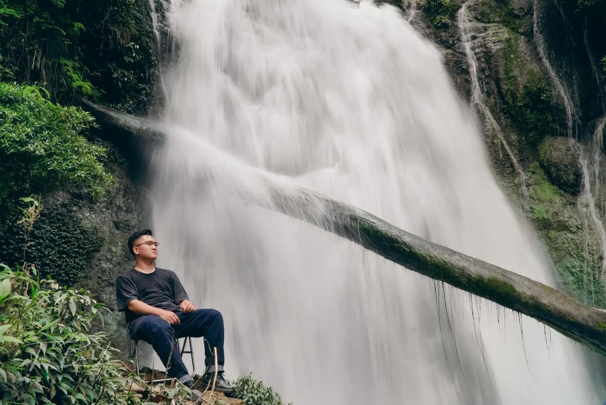 Khau Lan Waterfall: Natural Beauty in the Mountainous Region