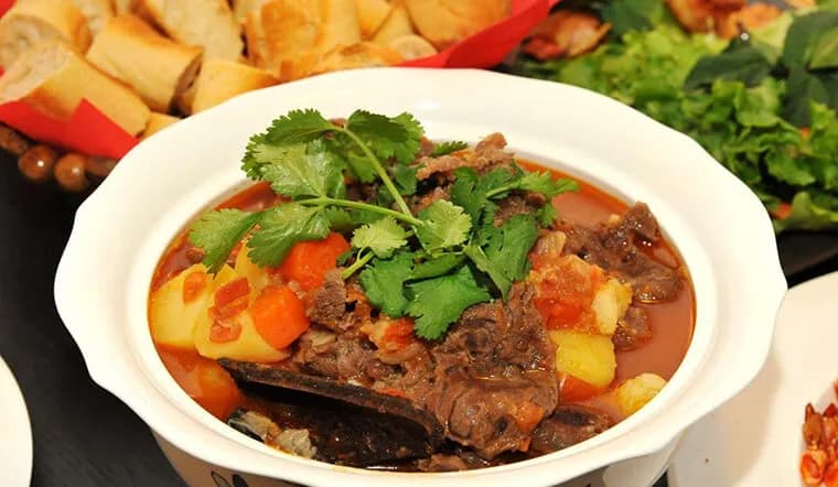 Braised Buffalo Meat – 호아 빈에 여행 할 때 맛있는 전문