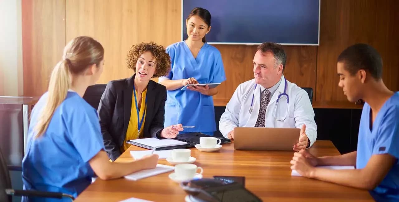 Code of conduct for civil servants and health officials in medical examination and treatment facilities