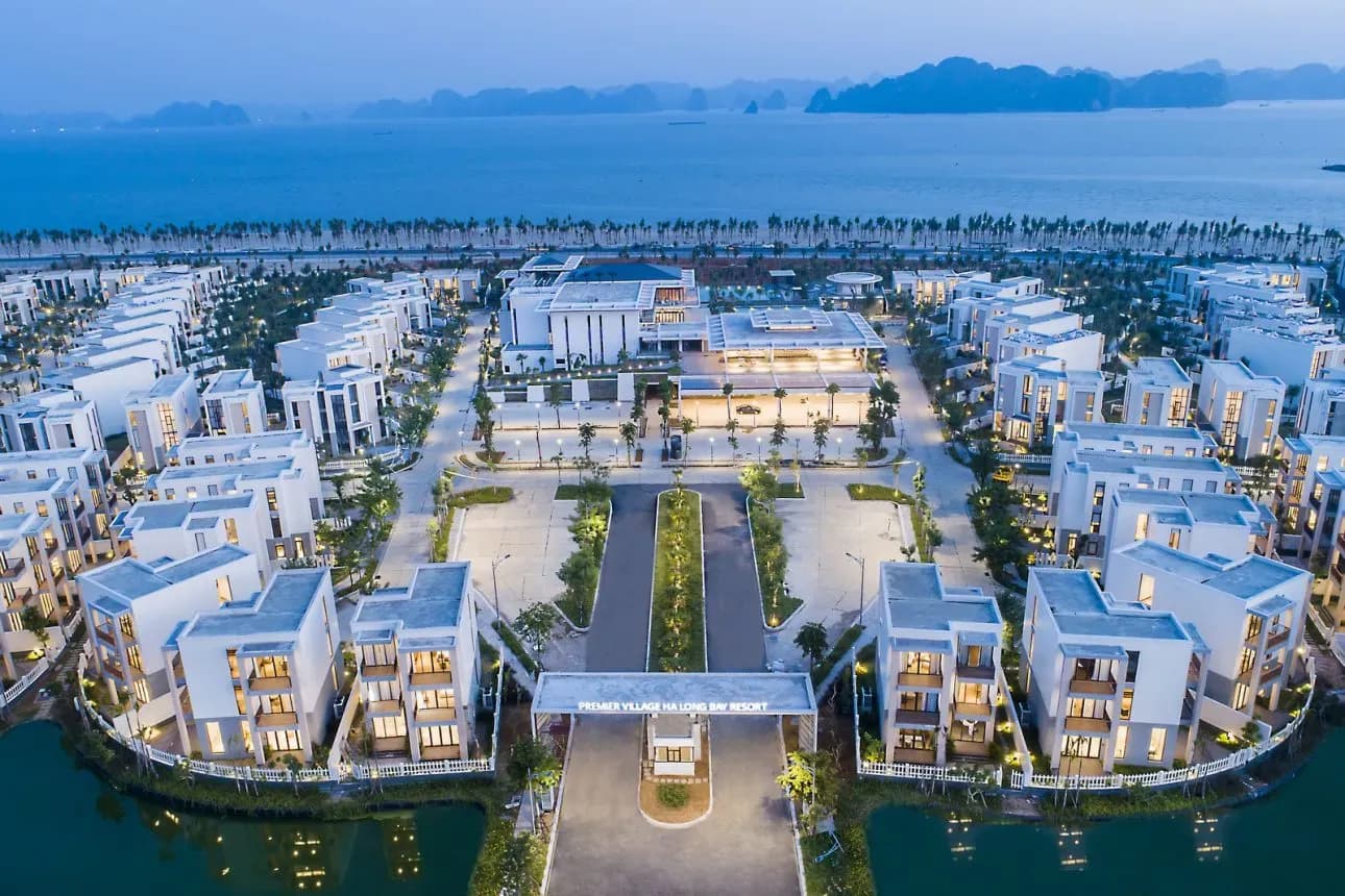 Oakwood Ha Long, a masterpiece of resort on the shores of a heritage bay