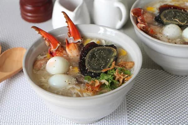 Crab 수프 - Saigon 거리 음식은 놓칠 수 없습니다