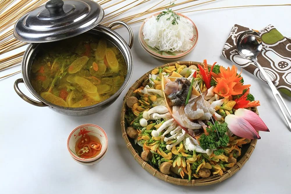 lau-rau-hoa-da-lat-vcca-hiep-hoi-van-hoa-am-thuc-viet-nam_lẩu hoa Đà Lạt 3.jpg