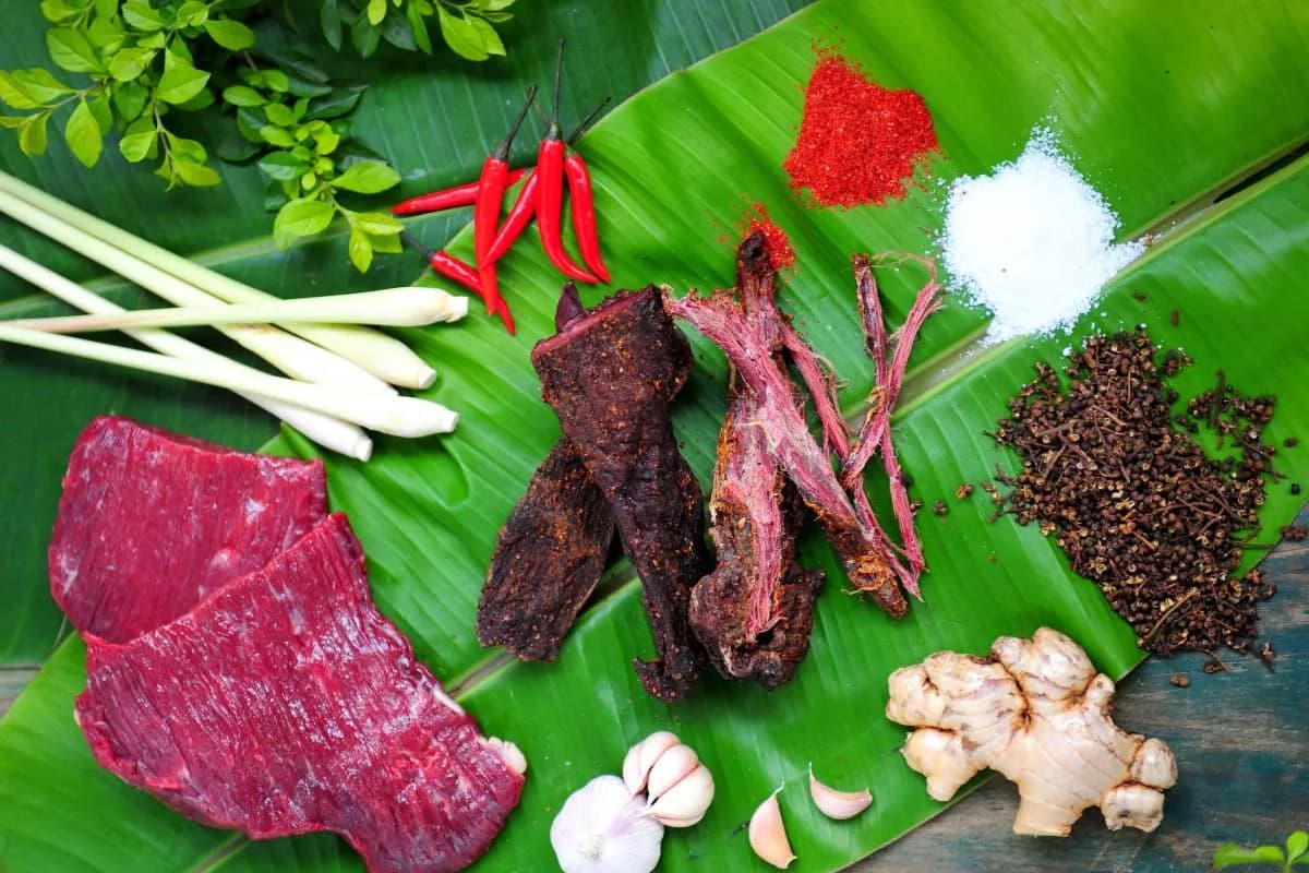 Sapa Smoked buffalo Meat - 노스웨스트 지역에서 기억에 남는 특선